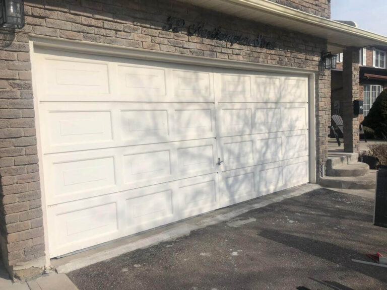 white-color-garage-door-av