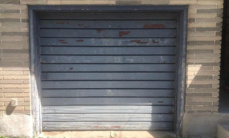 garage-door-repair-before-style1