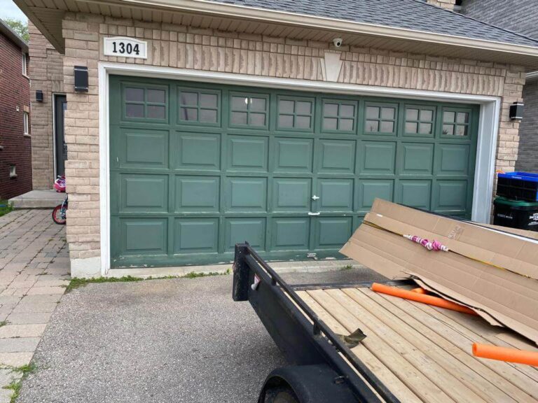 21ガレージ 24' x 28' Bishop Burlington | Garages | Summerwood Products